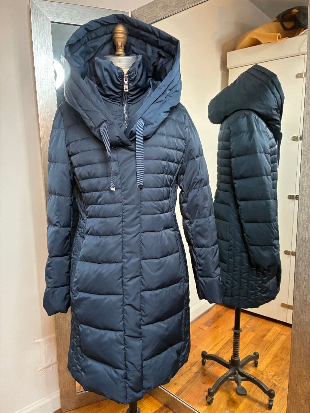 Tahari Navy Parker with Hood, Size Small